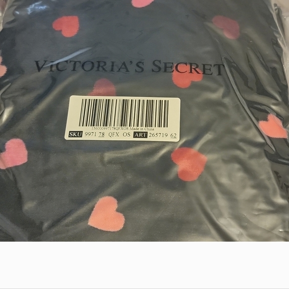 Victoria's Secret Tote & Blanket, VC pouch, & Smartphone Waterproof bag … - Picture 8 of 13